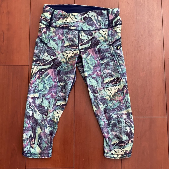 Lululemon Inspire Crop II All Full-On Leggings - Picture 2 of 4